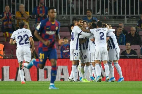 Apenas a los dos minutos de partido, el Barcelona se puso a ganar ante el Valladolid, pero Olivas lo empató al minuto 14. FOTO: AFP.