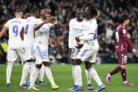 Real Madrid aplasta a la Real Sociedad, saca más ventaja sobre Sevilla y ahora piensa en el trascendental duelo contra PSG