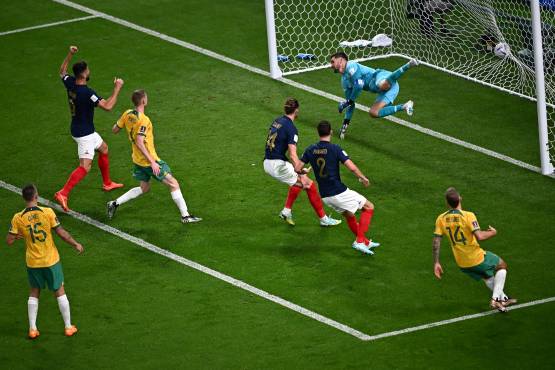 La campeona Francia debuta en Qatar 2022 arrollando a Australia con doblete de un histórico Giroud