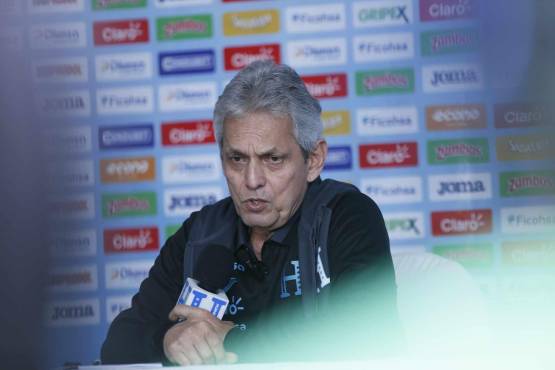 El profe asegura que nunca ha existido odio entre Honduras y México. FOTOS: Mauricio Ayala.