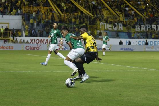 EN VIVO Real España vs Marathón: el Monstruo Verde le pasó por encima al líder con partidazo de Alexy Vega