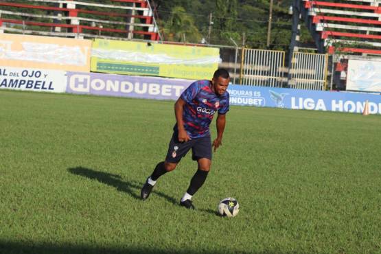 Rony es de los privilegiados, tiene un centenario de goles en primera.