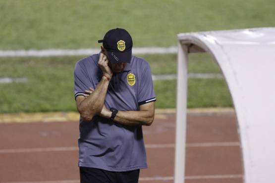 Real España ha perdido sus últimos partidos ante Génesis (1-0) y Real Sociedad (2-3). FOTO: Neptalí Romero