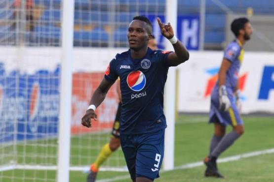 Rubilio Castillo quiere regresar al Motagua pero quiere que el equipo le pague la deuda ante FIFA.