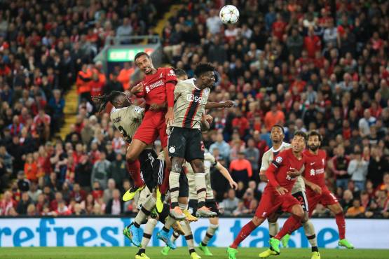 Liverpool deja dudas en el inicio de Champions pero logra derrotar con muchos aprietos a un Ajax muy respondón