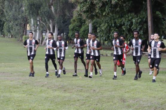 El Vida trabaja al cien por ciento pese a la crisis de pagos. Confían en que las cosas volverán a la normalidad.