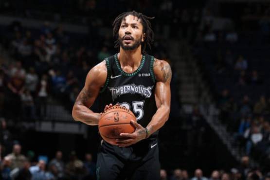 MINNEAPOLIS, MN - OCTOBER 31: A close up shot of Derrick Rose #25 of the Minnesota Timberwolves shooting a foul shot during the game against the Utah Jazz on October 31, 2018 at Target Center in Minneapolis, Minnesota. NOTE TO USER: User expressly acknowledges and agrees that, by downloading and or using this Photograph, user is consenting to the terms and conditions of the Getty Images License Agreement. Mandatory Copyright Notice: Copyright 2018 NBAE David Sherman/NBAE via Getty Images/AFP