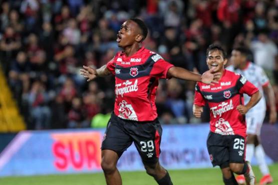 El extremo de 19 años, Bryan Félix, anotó un gol en ocho partidos que disputó con Alajuelense en este 2022.