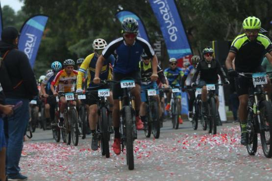 La familia y los ciclistas disfrutaron de un domingo diferente en la capital. Foto: Alex Pérez.