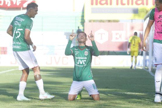 Marathón pulveriza al Juticalpa FC en el Yankel y recupera la sonrisa en el torneo Clausura