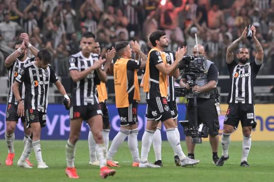 Atlético Mineiro fulmina a River Plate gracias a Deyverson y Paulinho en el primer pulso de las semifinales de la Copa Libertadores
