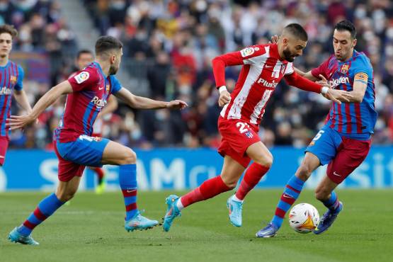EN VIVO: Barcelona se mete en problemas tras expulsión de Dani Alves, pero sigue venciendo al Atlético