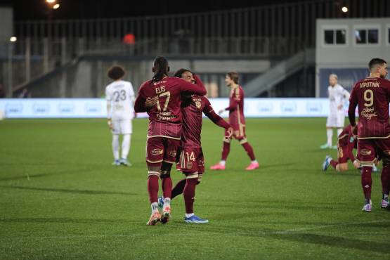 Alberth Elis anota su quinto gol de la temporada con el Burdeos en la Ligue 2 de Francia