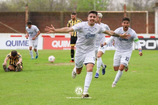 Tuvo que salir de su pueblo para tratar de brillar en el fútbol con el Acassuso.