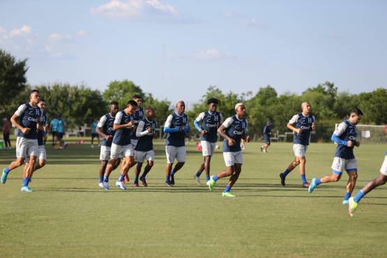 Honduras se reporta listo para enfrentar este martes a la selección de Guatemala. Foto: Fenafuth.