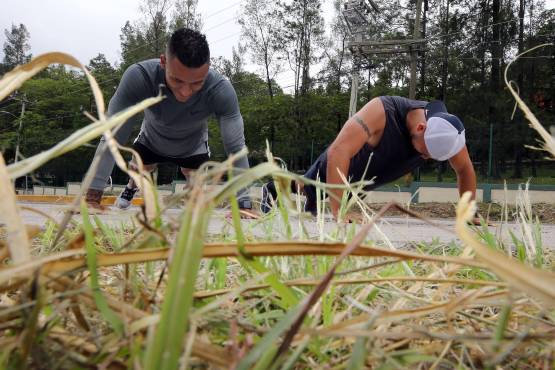 Garrido y Carranza cumplieron con el reto de las pechadas. FOTOS: David Romero