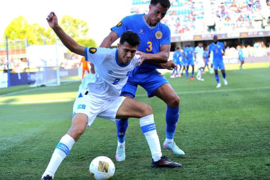 El Salvador y Curazao, rivales de Honduras y Canadá, arrancan con empate en su debut en la Copa Oro