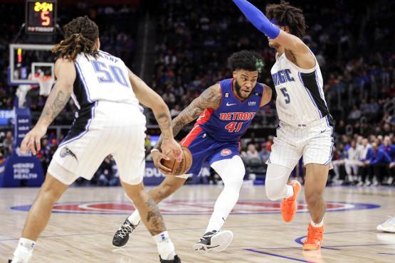 NBA suspende a once jugadores tras pelea multitudinaria entre los Detroit Pistons y los Orlando Magic