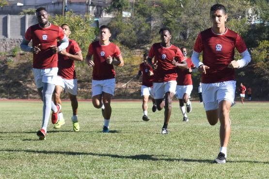 Arboleda estuvo unos días de vacaciones en Venezuela junto a su esposa originaria de ese país. Foto cortesía CD Olimpia
