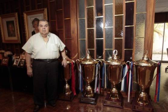 JOSE RAFAEL FERRARI PRESIDENTE DEL EQUIPO ALBO OLIMPIA EN EXCLUSIVA PARA DIEZ EN EL 2013 FOTO ARCHIVADA POR RONAL ACEITUNO