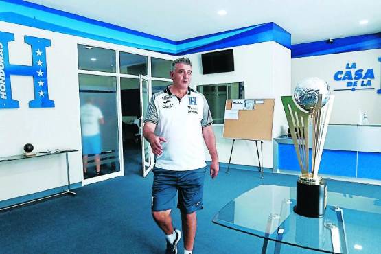 Bryan Beckeles lanza tremendo dardo contra Diego Vázquez y directivos de Fenafuth: “Me pareció una falta de respeto”