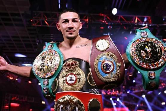 En octubre del 2020, Teófimo López se consagró campeón unificado del peso ligero.