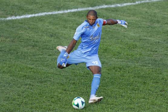 Luis Buba López renovó por un año más con el Real España.