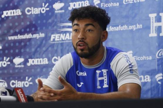 SelecciÃ³n nacional de fÃºtbol de Honduras - entrenamiento 2019 .- Danilo Acosta, la novedad en el entrenamiento de la SelecciÃ³n- Danilo Acosta es un futbolista estadounidense nacido en Honduras. Juega de defensa y su equipo actual es el Orlando City SC de la Major League Soccer
