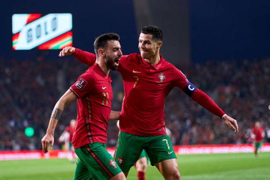 Bruno Fernández lideró el triunfo de Portugal ante Macedonia del Norte.