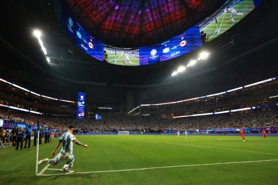 Scaloni y futbolistas de Argentina destrozan la cancha del Mercedes Benz de Atlanta: “Es un desastre”