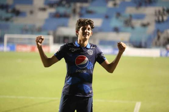 Mathías Vazquez debutó con gol vistiendo la camiseta de Motagua.