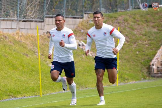 Olimpia viaja este martes por la tarde rumbo a San Pedro Sula para enfrentar a Marathón el miércoles en el Yankel.