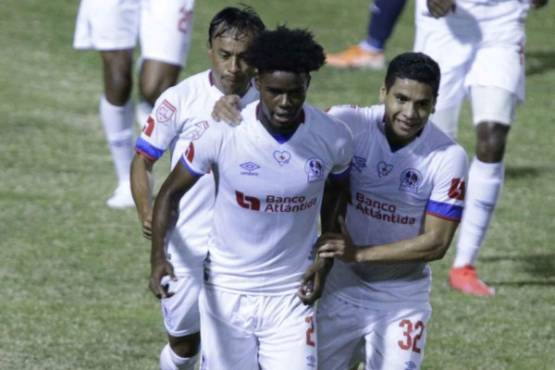 Olimpia vs Motagua semifinales de la Liga Concacaf 2020- Con dos golazos! Olimpia despacha a Motagua de la Liga Concacaf y va contra Alajuelense - clÃ¡sico capitalino en el estadio Nacional. Fue el Olimpia el gran ganador, doblegÃ³ con un contundente 2-0 a su archirrival Motagua para sellar su clasificaciÃ³n a las semifinales de la Liga Concacaf.- Maylor NÃºÃ±ez