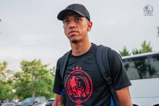 Una lesión jugando en la segunda jornada del Apertura lo retiró de la competición nacional e internacional.