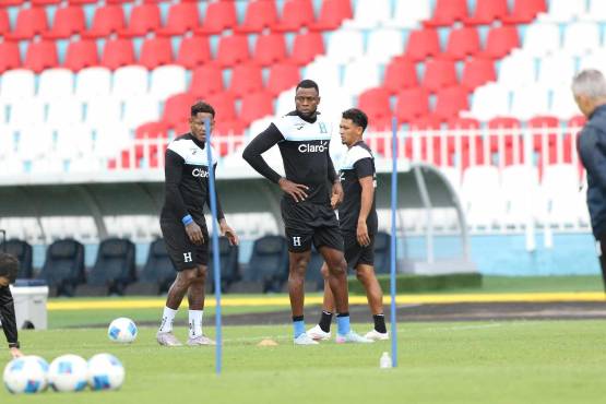 Yustin Arboleda: Nosotros estamos con la mentalidad puesta en nuestro objetivo que es clasificar al Mundial