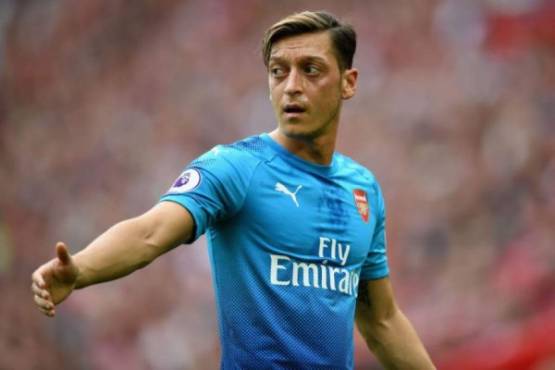 LIVERPOOL, ENGLAND - AUGUST 27: Mesut Ozil of Arsenal looks on during the Premier League match between Liverpool and Arsenal at Anfield on August 27, 2017 in Liverpool, England. (Photo by Michael Regan/Getty Images)