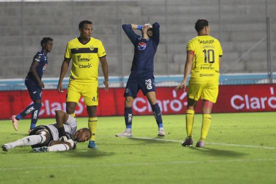 Motagua derrota al Real España con golazo del Zapatilla Mejía, pero deja abierta la serie de semifinales