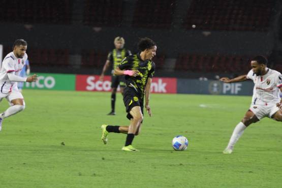 ¡Real España le mete un golpazo a los panameños y elimina de Copa Centroamericana a un Plaza Amador que tenía un invicto de 21 partidos!