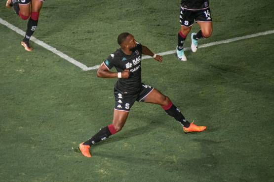 ¡Paliza al ciclón! Saprissa humilló a Motagua y clasifica a la Champions de Concacaf 2024