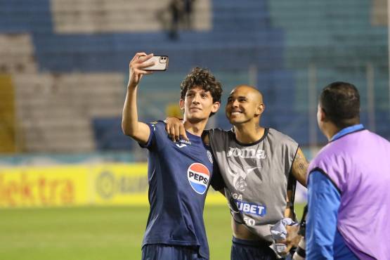 Mathías Vázquez se viste de héroe con el gol del triunfo ante Victoria y salva al Motagua de entrar en crisis