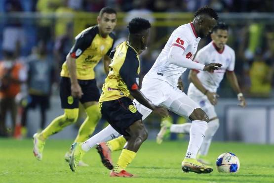 Jairo Martínez: “No estamos de acuerdo que se juegue Olimpia-Real España en La Ceiba, lo vemos como atropello”