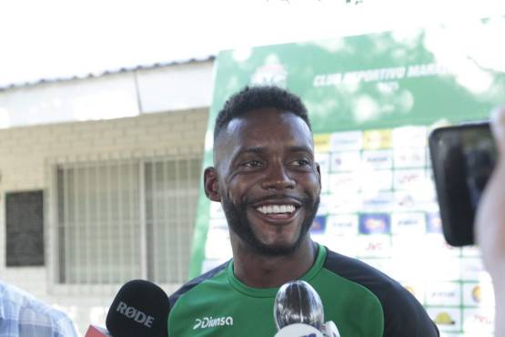 Clayvin Zúniga llegó este campeonato a reforzar la zona de ataque del Marathón.