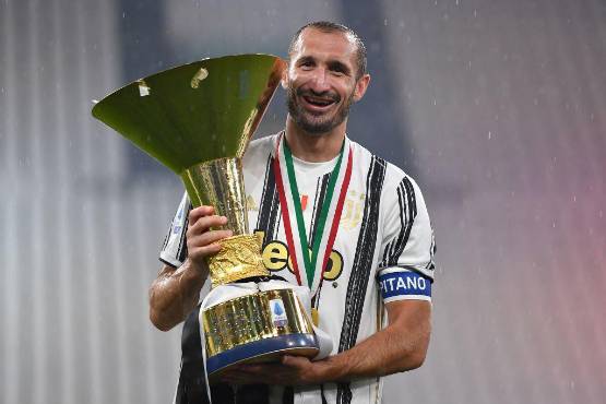 Chiellini decidió dejar la Juventus para dar paso a los jóvenes del club.