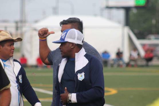 Marvin Chávez durante los juegos de Copa Mariachi con Cedrito FC.