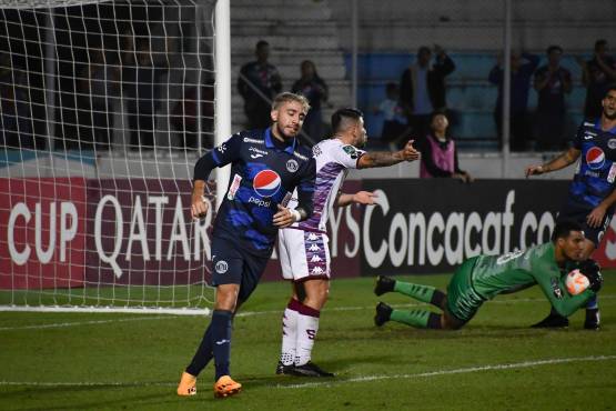Motagua deberá hacer un partido perfecto en Costa Rica para superar al favorito, Saprissa.