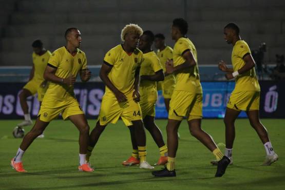 Motagua derrota al Real España con golazo del Zapatilla Mejía, pero deja abierta la serie de semifinales