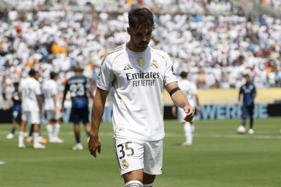 Explotó contra Raúl Asencio por su nivel en el Mundial de Clubes: Hay que ser más inteligentes; dos veces el mismo error