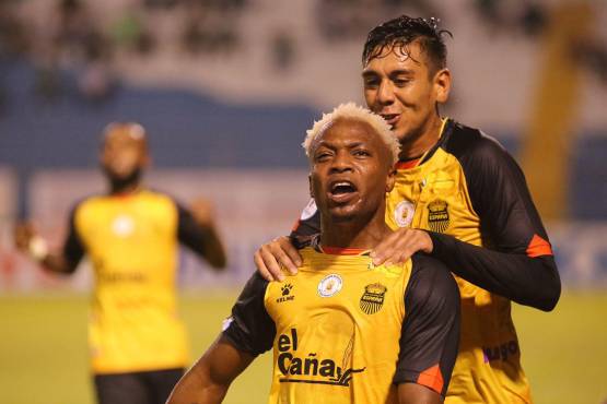 Tras un año, Kevin Álvarez dejaría de ser jugador del Real España para emigrar al fútbol extranjero.