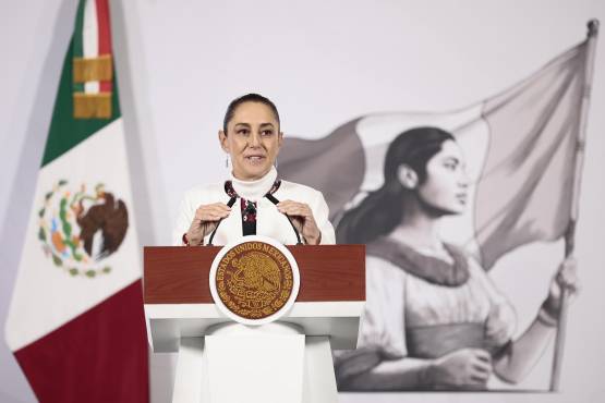 Claudia Sheinbaum asegura que no hay ningún riesgo para el Mundial 2026 tras violencia en México por la muerte de 'El Mencho'. (FOTO: EFE)