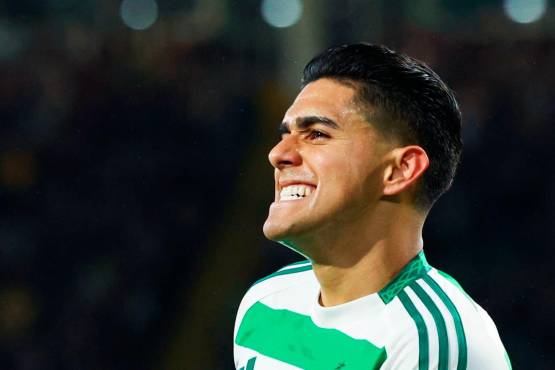 Luis Palma fue titular y comienza a levantar su nivel en el Celtic de Escocia.